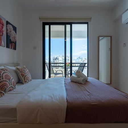 Polyn 1- Bedroom Apartment In ラルナカ エクステリア 写真